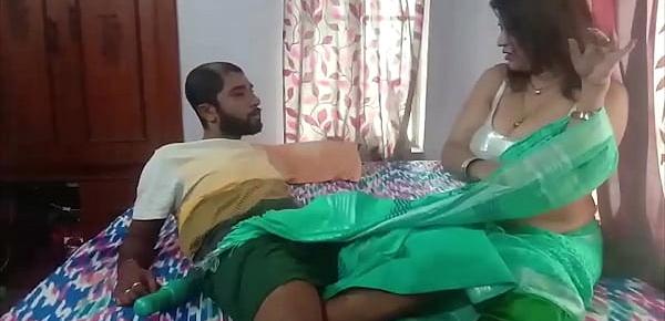  Indian sexy nokrani fucked by young boss.. viral with clear audio!!